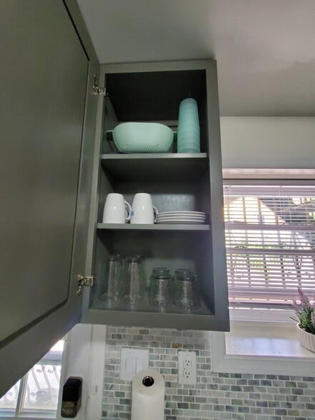 Building Photo - 541 S 9th Ave