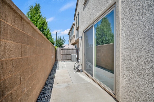Building Photo - 8980 Upbeat Wy