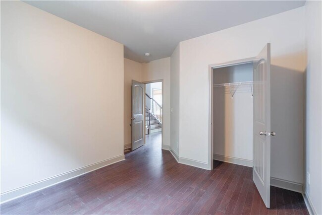 Building Photo - 2121 Spring Sound Ln