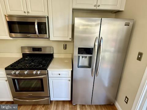 Building Photo - 832 Stonehurst Ct