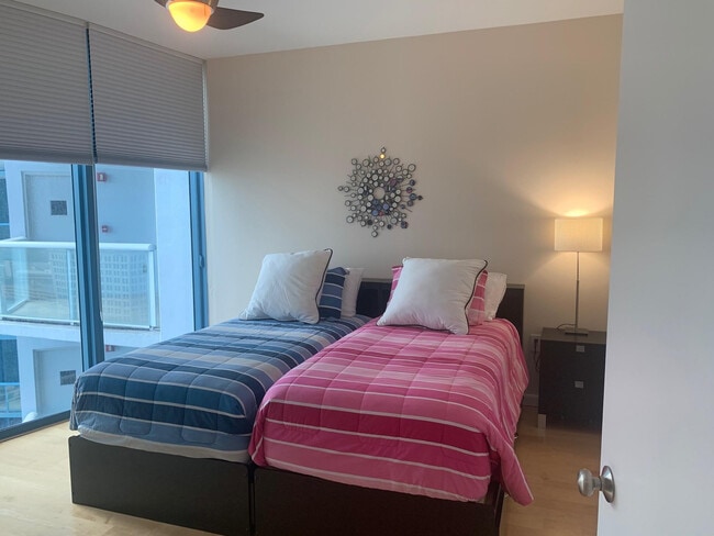 Building Photo - 333 Las Olas Way