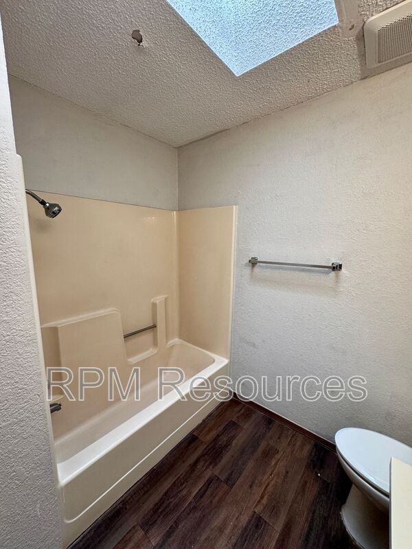 Building Photo - 8317 Woodhue Dr