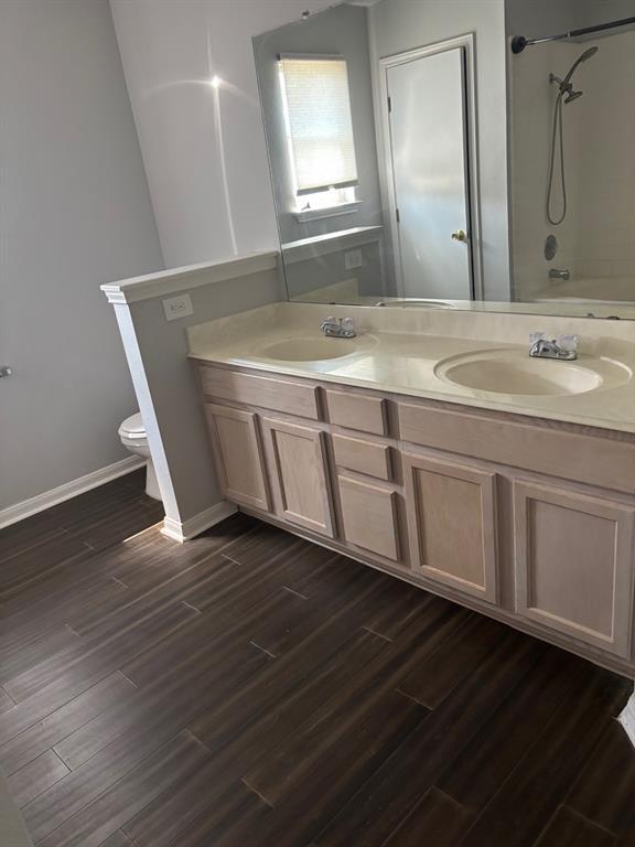 Building Photo - 1605 St Leger St