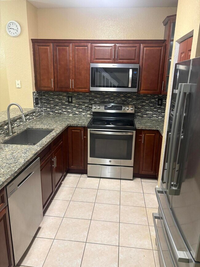 Building Photo - 6606 Catalina Ln