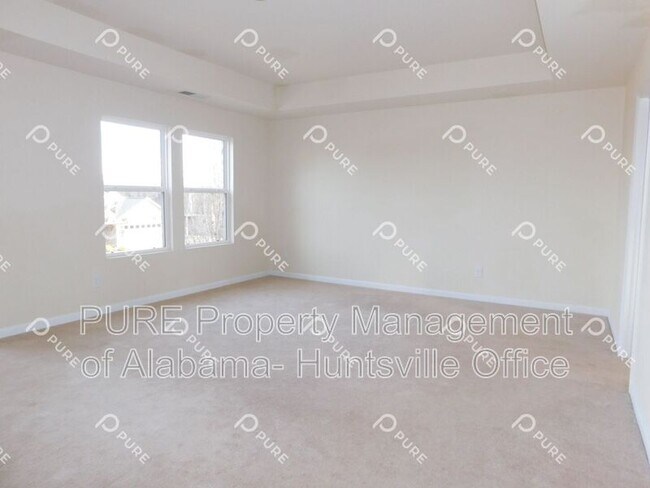 Building Photo - 108 Barnard St