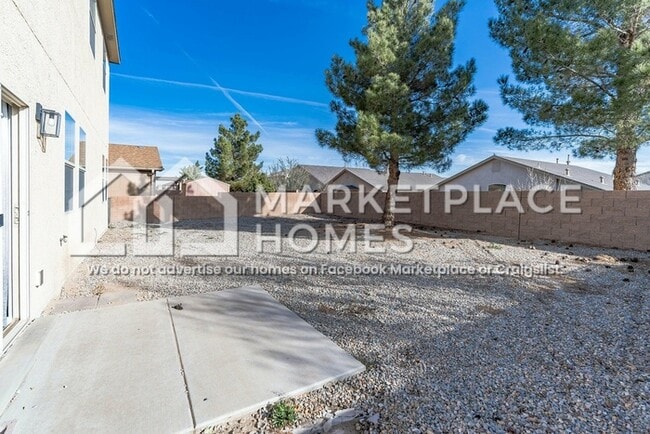 Building Photo - 620 Creekside Ave SW