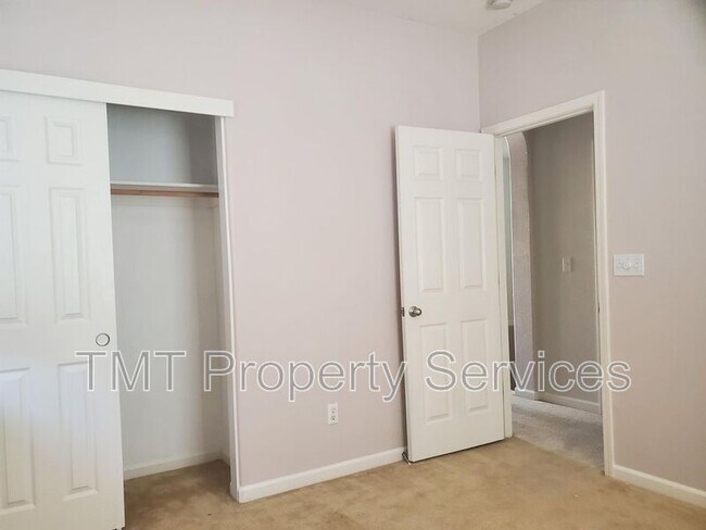 Building Photo - 8814 Wheelton Rd