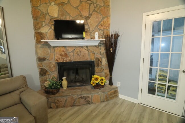 Building Photo - 933 Ohara Dr