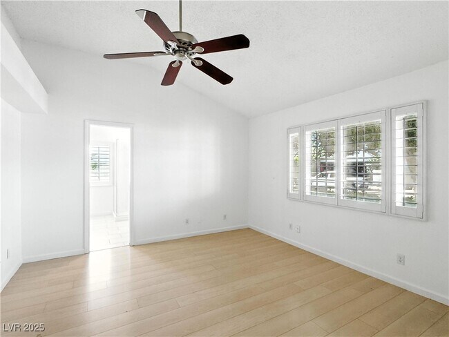 Building Photo - 2513 Aberdeen Ln