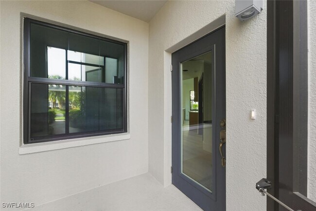 Building Photo - 2396 Ravenna Blvd