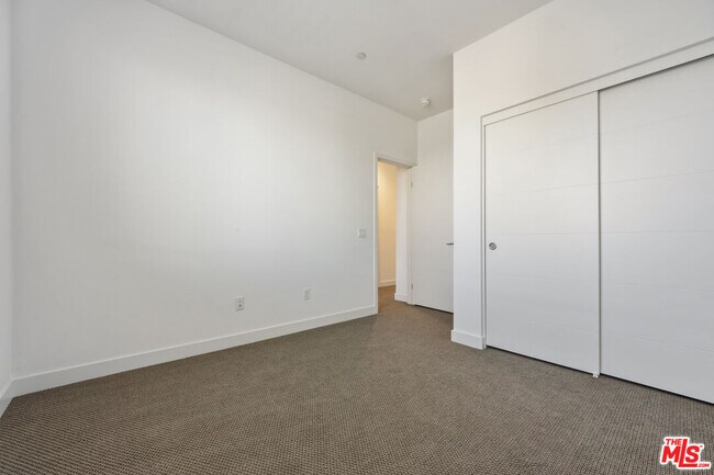 Building Photo - 9942 Artesia Blvd