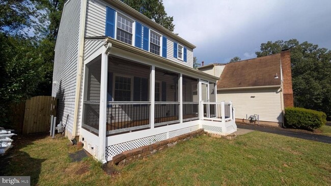 Building Photo - 5813 Shana Pl