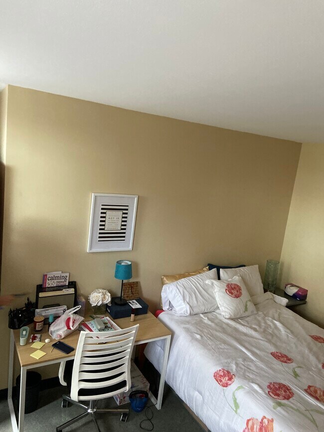 1 Bedroom Bedroom 2 - 112 US Oval