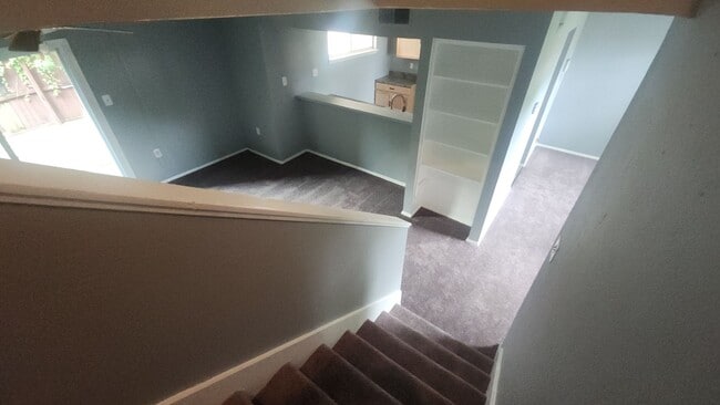 Building Photo - Large 2 Bed/2.5 Bath located on The Village Orlando