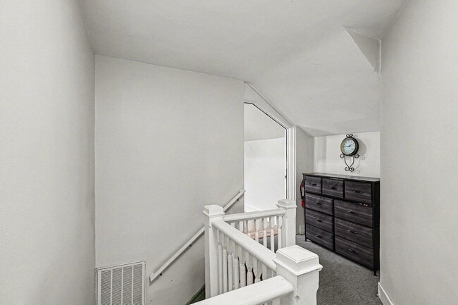 Building Photo - 1391 Woodbridge St