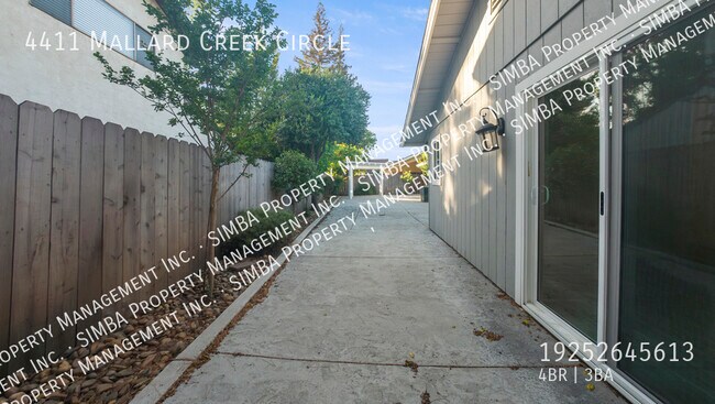 Building Photo - 4411 Mallard Creek Cir
