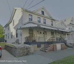 Building Photo - 107 S Sumner Ave