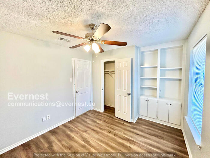 Building Photo - 1408 Sunny Glen St