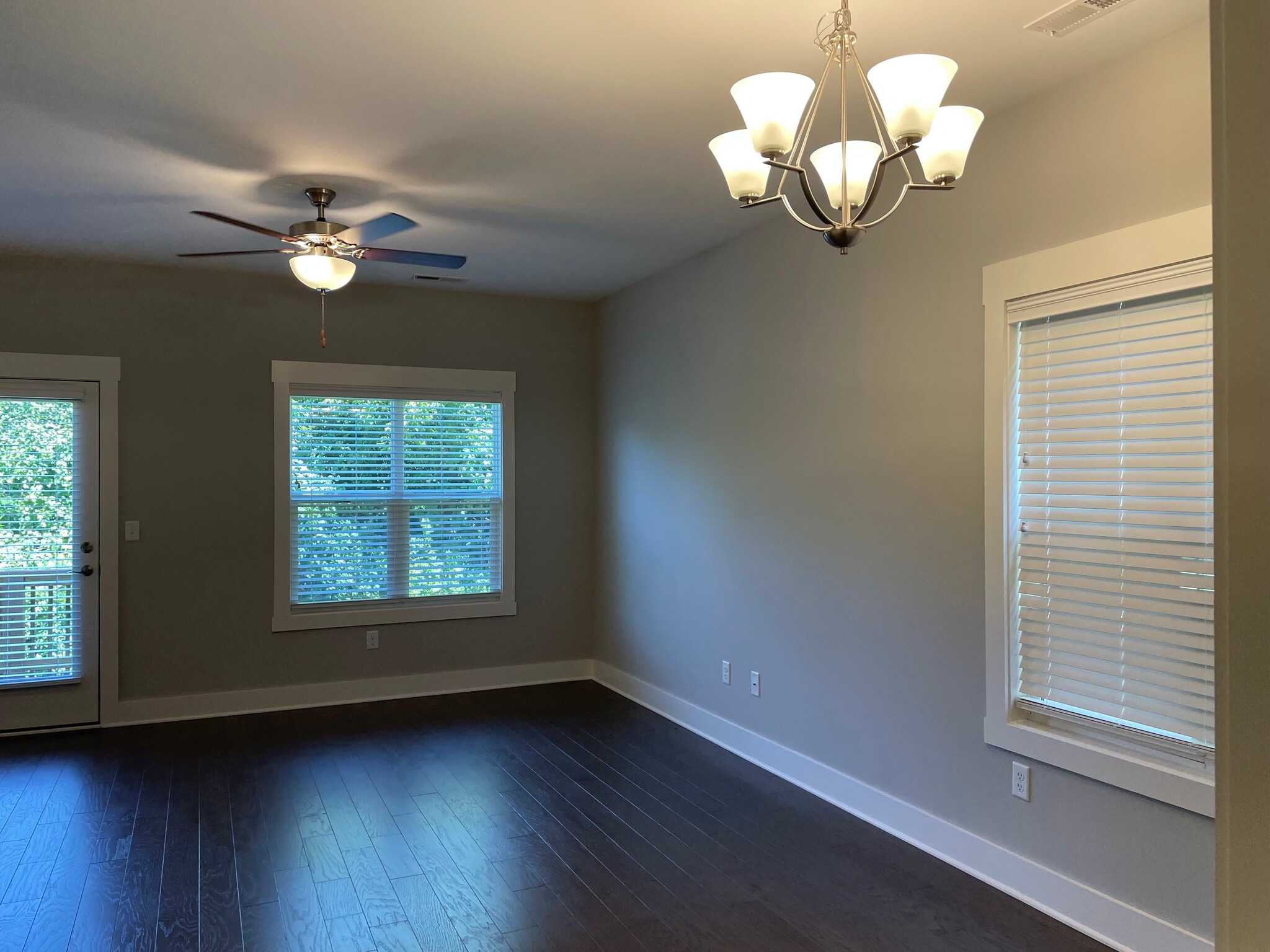 Building Photo - 35 Crayton Park Dr