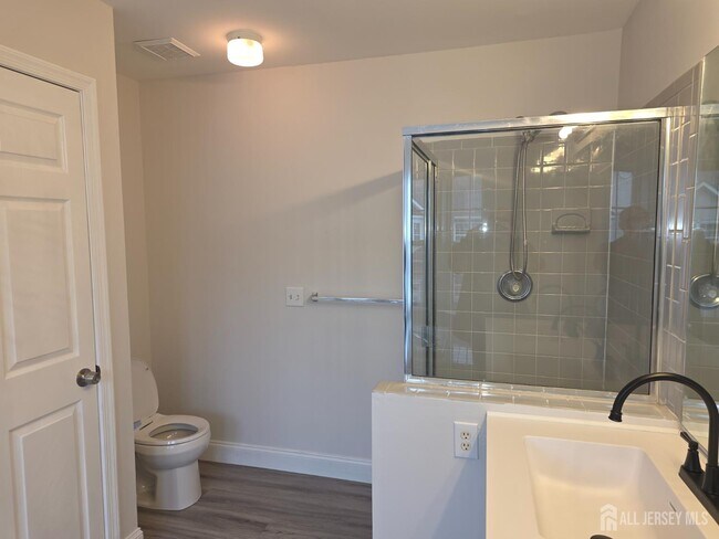 Building Photo - 12 Gallop Ln