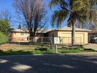 Building Photo - 4 bedroom house in Olivehurst