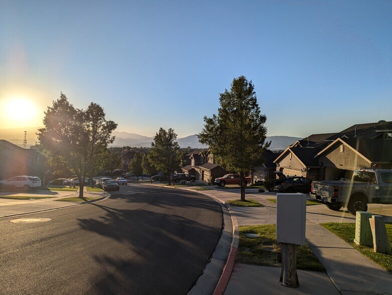 Building Photo - 10576 N Sage Vista Ln