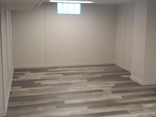 Building Photo - 439 S Illinois St