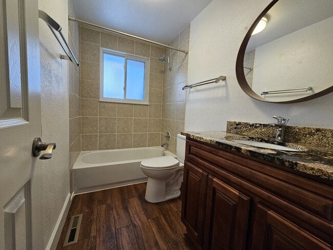 Building Photo - 3654 W 90th Pl