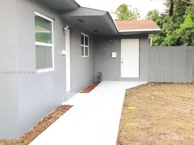 Building Photo - 2465 NE 183rd St