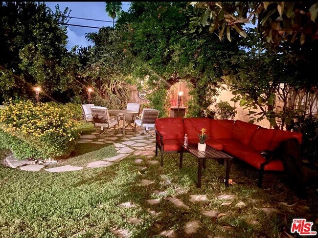 Building Photo - 5944 Irvine Ave