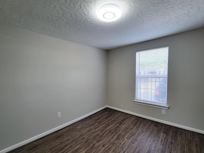 Building Photo - 3416 Europa St
