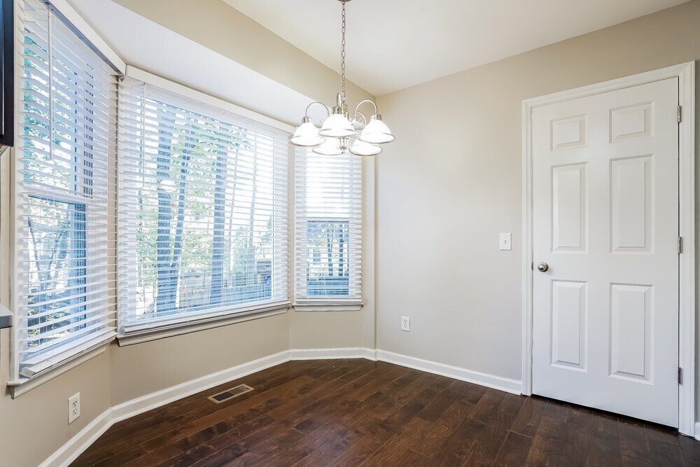 Building Photo - 2821 Clerkenwell Way