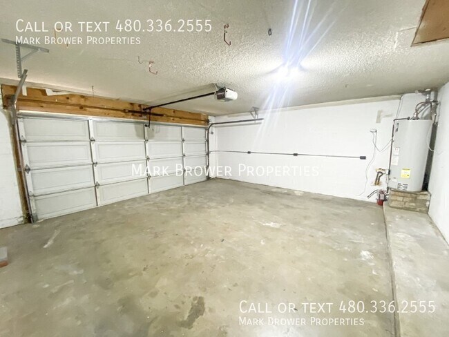 Building Photo - 1519 E Laguna Dr