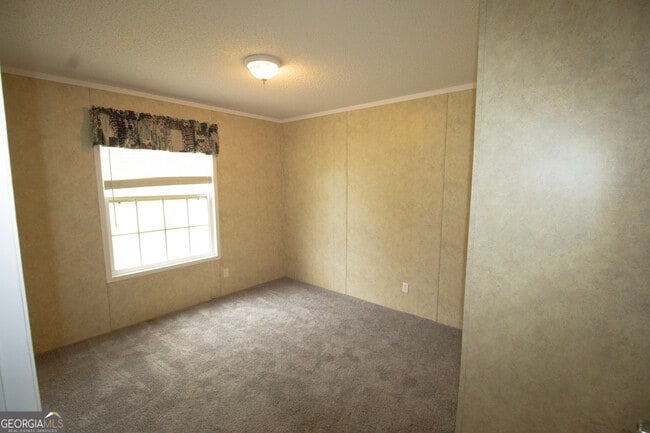 Building Photo - 1776 Zettwell Rd