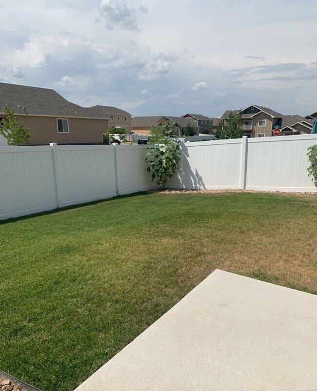 Building Photo - Lovely Split-Level Home in South Loveland/Berthoud