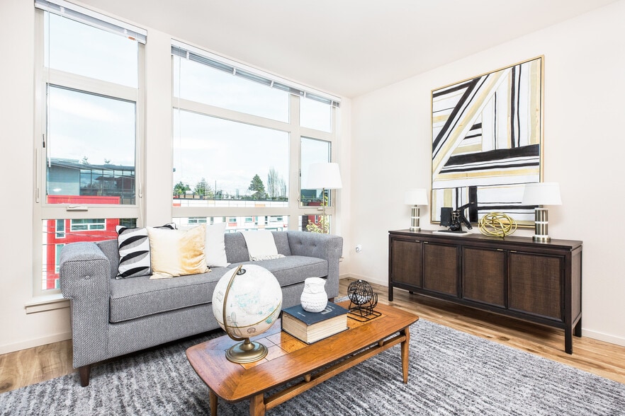 Building Photo - The Hayes on Stone Way