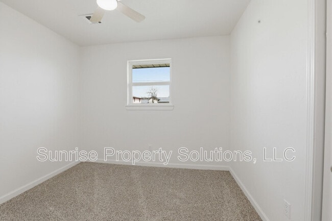 Building Photo - 644 Hunters Hill Rd