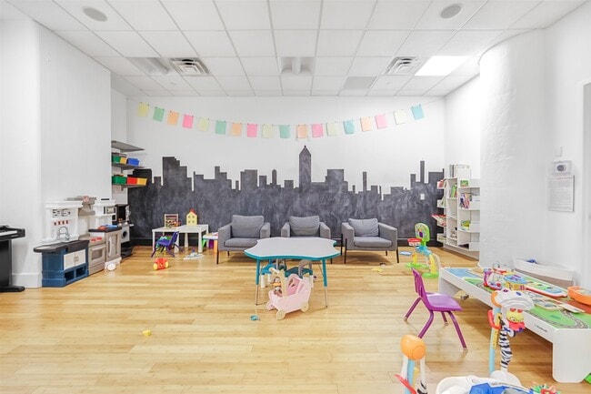 Building Photo - 50 Dey St