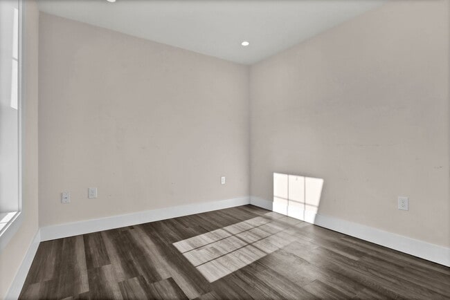 Building Photo - Cozy 3-Bedroom Home in Belvedere Plantation