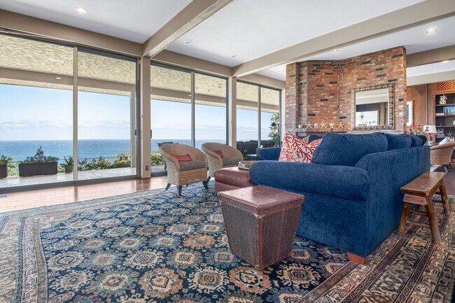 Building Photo - 29008 Cliffside Dr