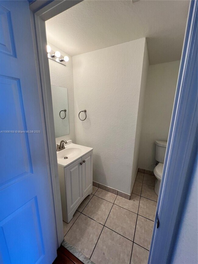 Building Photo - 10869 NW 79th St