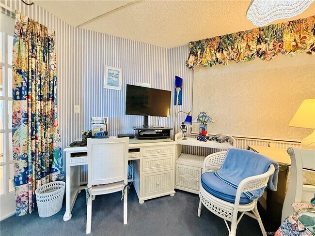 Building Photo - 9500 S Ocean Dr