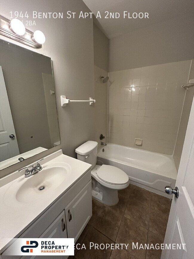 Building Photo - 2 Bedroom 2 Bathroom Apartment