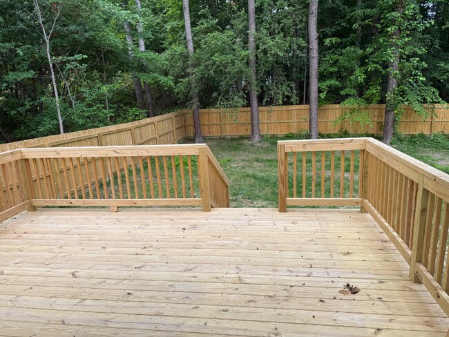 Building Photo - 2429 Crowncrest Dr