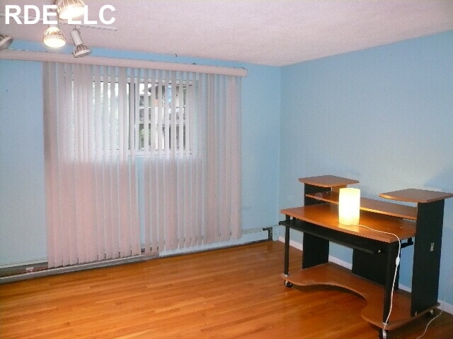 Building Photo - 73 Charlesbank Rd