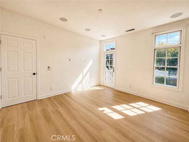 Building Photo - 2545 Bungalow Pl