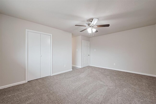Building Photo - 203 Sevenhampton Ln