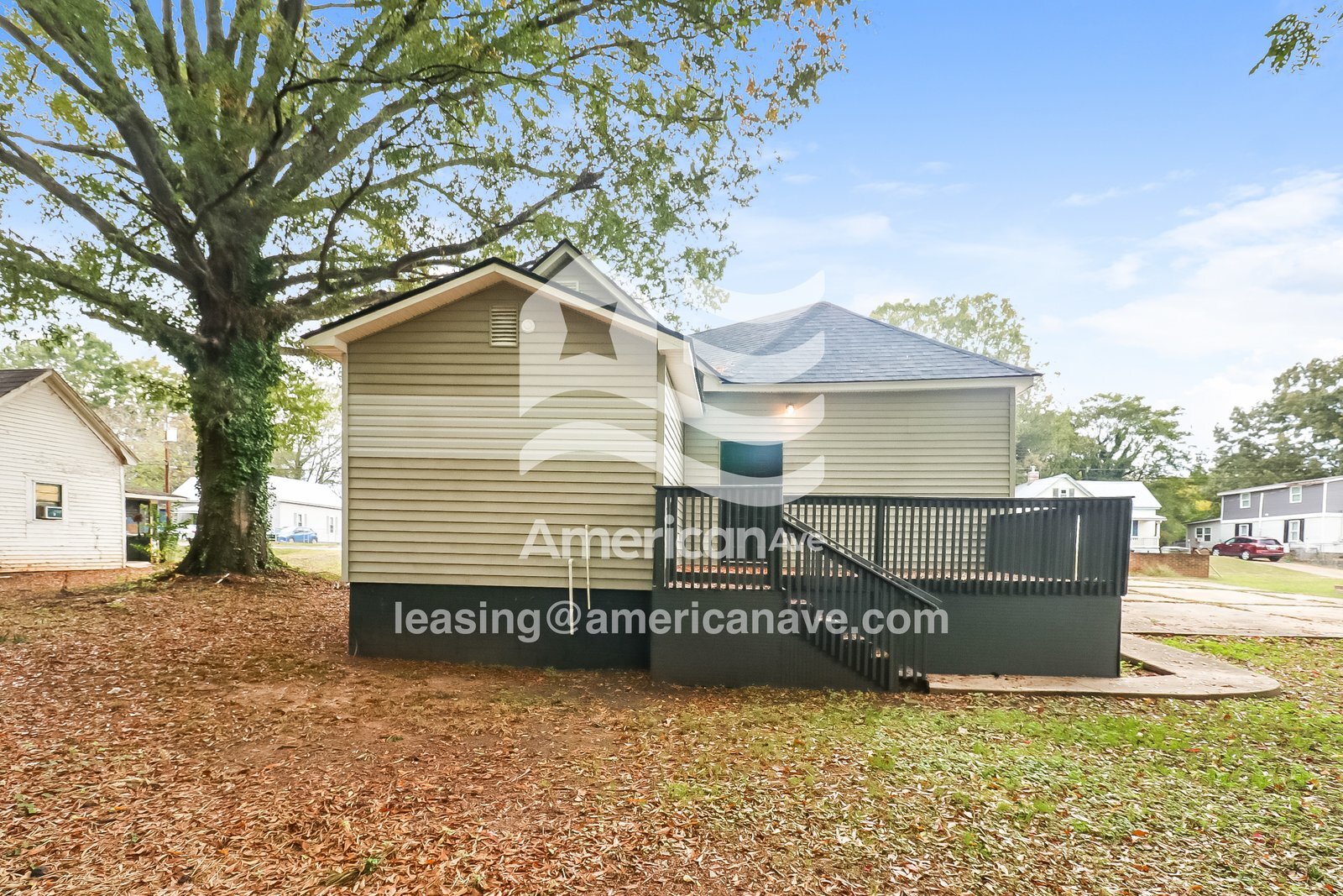 Building Photo - 306 Sycamore St