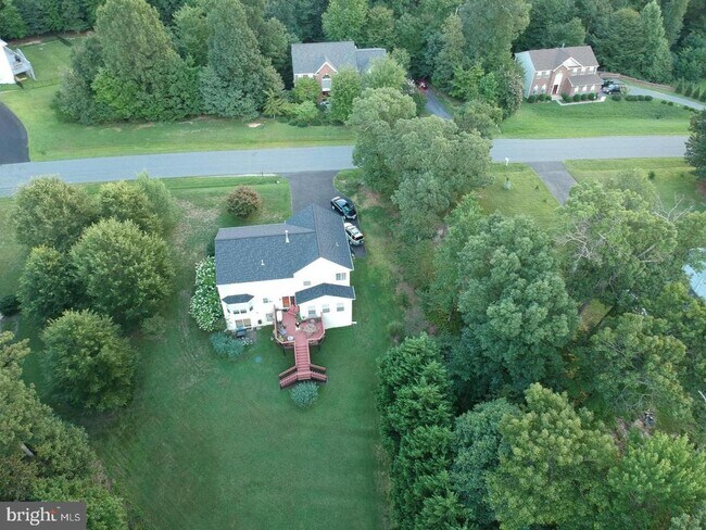 Building Photo - 53 Crestwood Ln