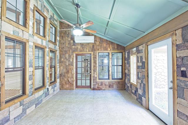 Building Photo - 2312 Rockhill Rd